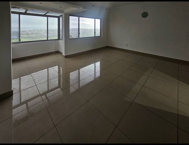2 BEDROOM APARTMENT TO LET IN BLUFF